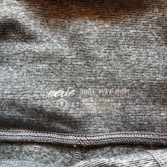 Aerie grey mesh leggings small - Picture 3 of 6